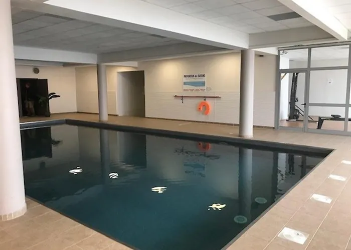 T2 Avec Terrasse, Proche Des Pistes, Piscine Couverte, Salle De Fitness Et Services Inclus - Fr-1-404-305