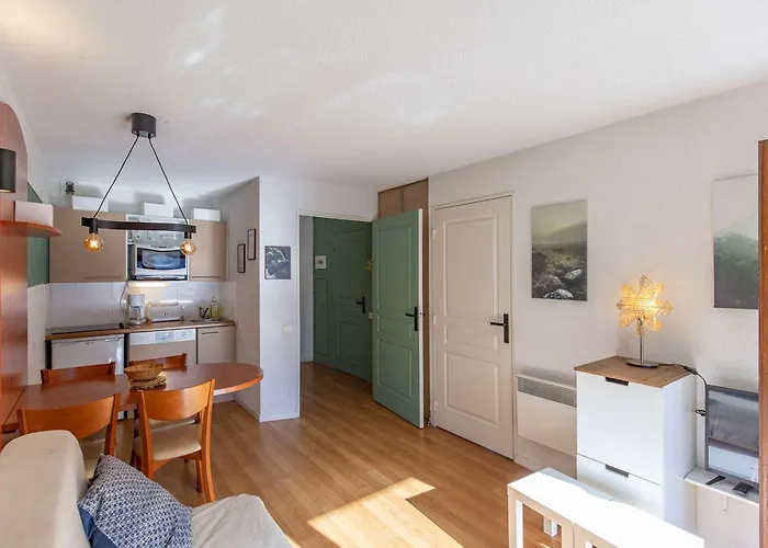 Apartment T2 Avec Terrasse, Proche Des Pistes, Piscine Couverte, Salle De Fitness Et Services Inclus - Fr-1-404-305 *